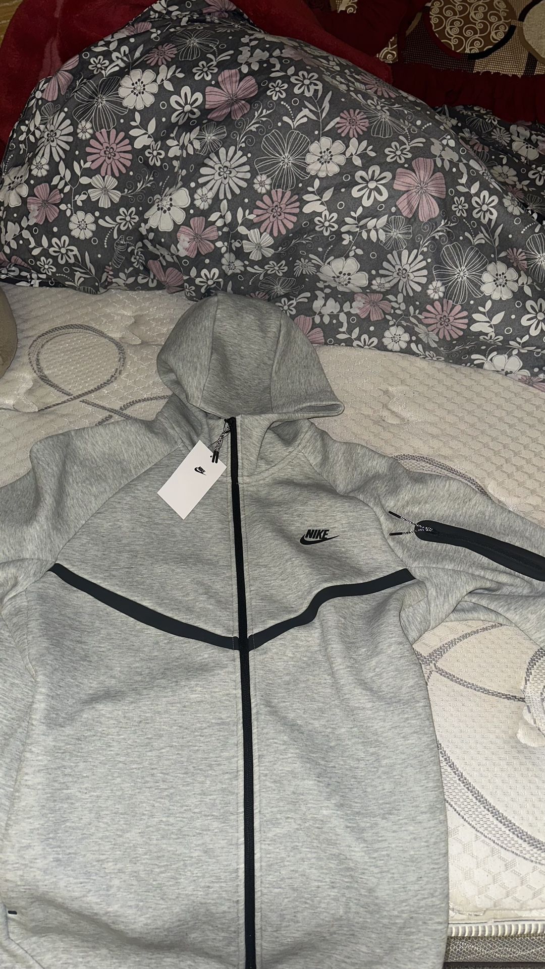 Nike tech