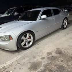 2007 charger srt8 6.1