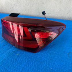 2019 2020 2021 2022 2023 Kia Forte Right Outer Tail Light OEM