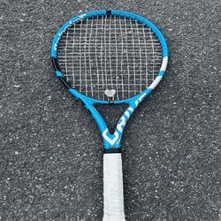 claim position Advance Your Tennis Skills with Ultra-Light Titanium Gear