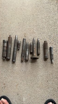 Splined metal shafts. Eleven pieces