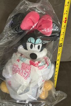 New Disney 17” Minnie Plush & Super Soft Blanket Throw 60 X 72”