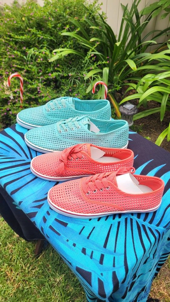 Mint & Coral Light Weight Sneaker