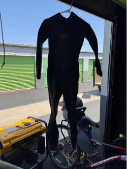 Surfing Suite O Neil