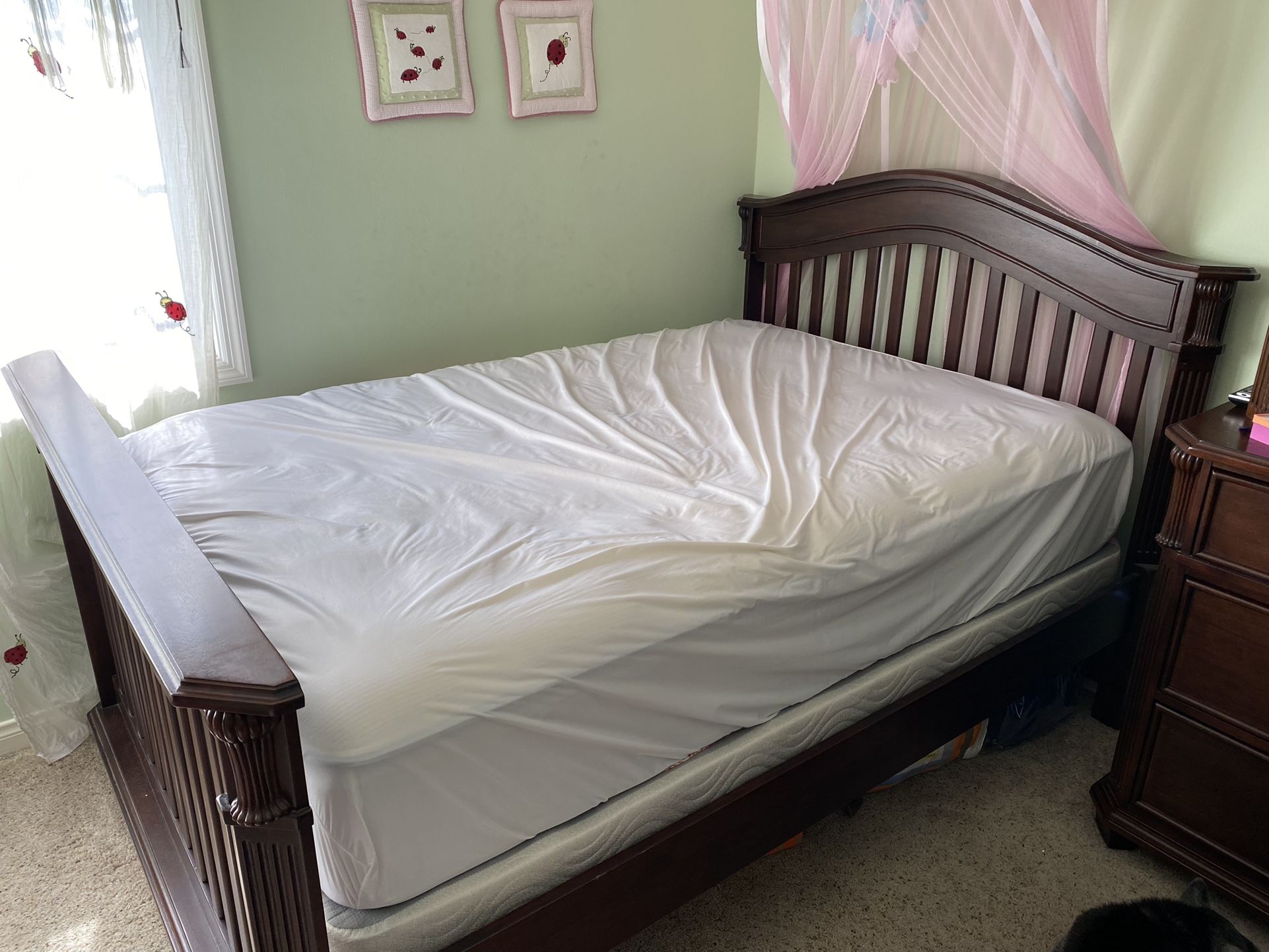 Red Cherry Pali Tuscan Series Full Size Bed Frame