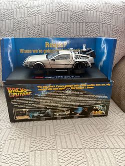 Vintage 1:18 Scale Back To The Future Time Machine Delorean diecast car toy