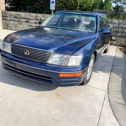 1995 Lexus LS 400