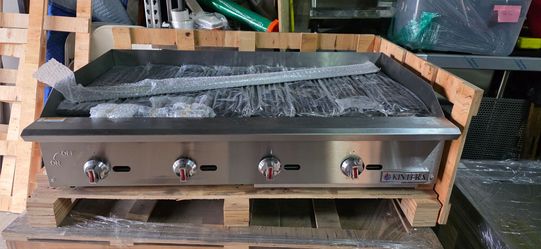 NEW KINTERA/GLOBE 48" CHARBROILER