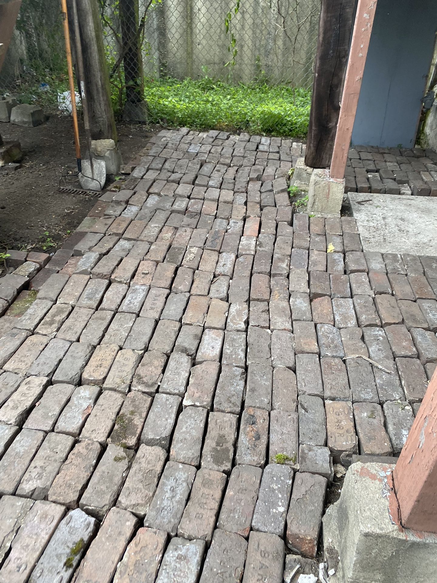 1800’s Pavement Bricks