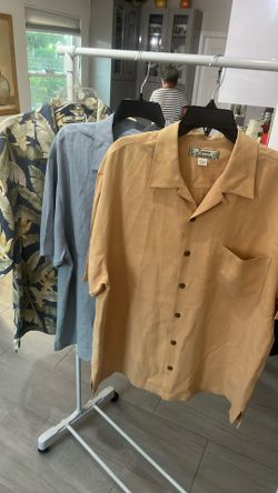 Short Brands Tommy Bahamas Size L Like New