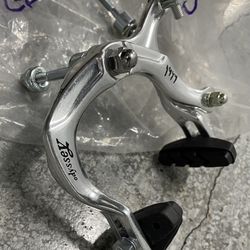 Odyssey 1999 brakes new can be used front or rear comes with both mounts. 