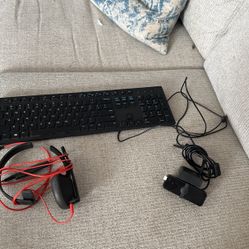 Brand New Keyboard Web Cast And Headset 