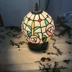 Tiffany Stained Glass Lamp