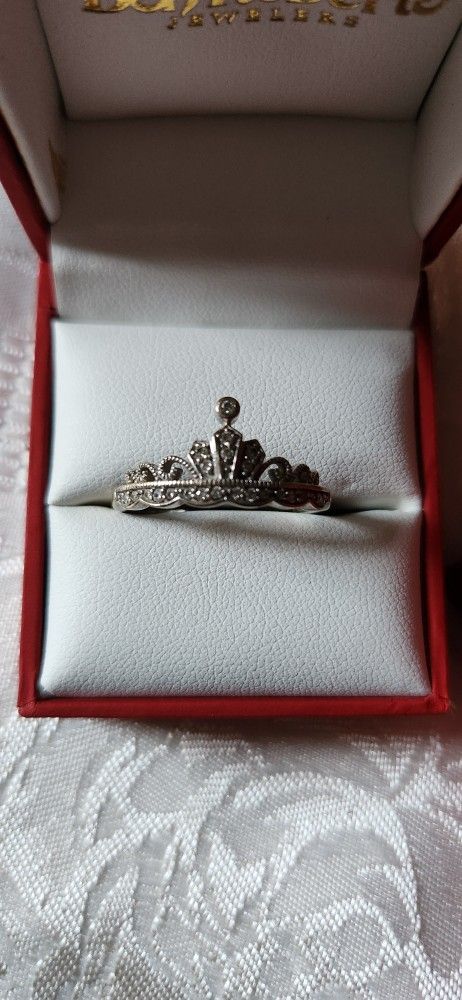 14k White Gold Crown Ring