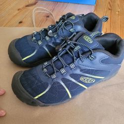 Keen Shoes For Big Kids Size US6/EU38