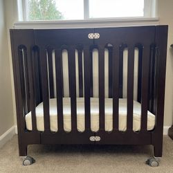 Bloom Mini Crib 