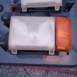 91 F-150 Headlight Assembly