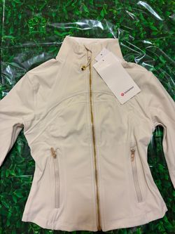Lululemon define jacket cream tan