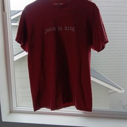 Jesus Is King Tshirt