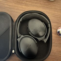 Bose Quietcomfort Headphones
