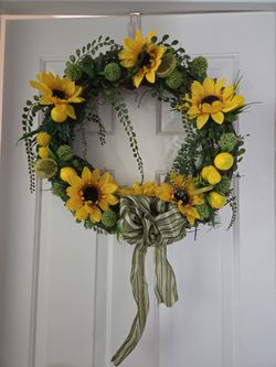 Sunflower Lemon Wreath 24: