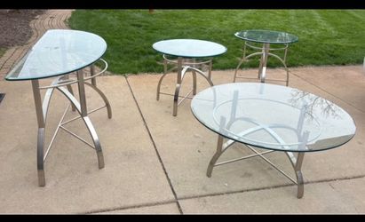 Glass tables (4)