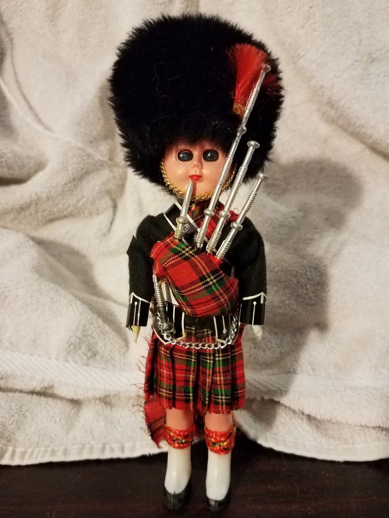 Scotland bagpipe vintage doll