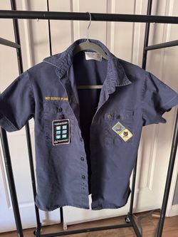 Boy Scouts of America Cub Scout Uniform Shirt Youth Large w/ Patches