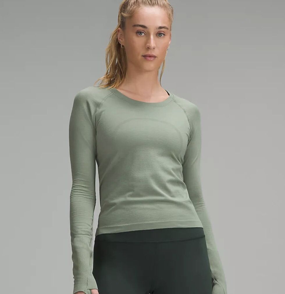 🍋Lululemon LS Swiftly Tech Race Length Tee 6 ( NWT $78)