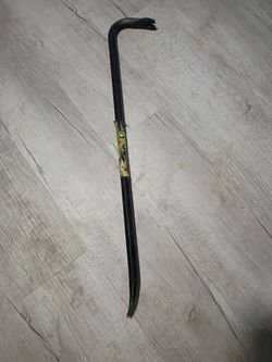 Pry bar