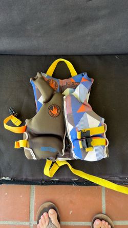 Child or infant life vest