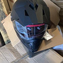 Motorcycle Helmet (medium)