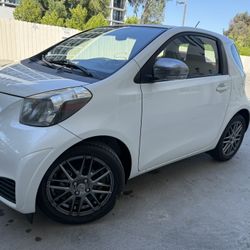 2012 Scion iQ