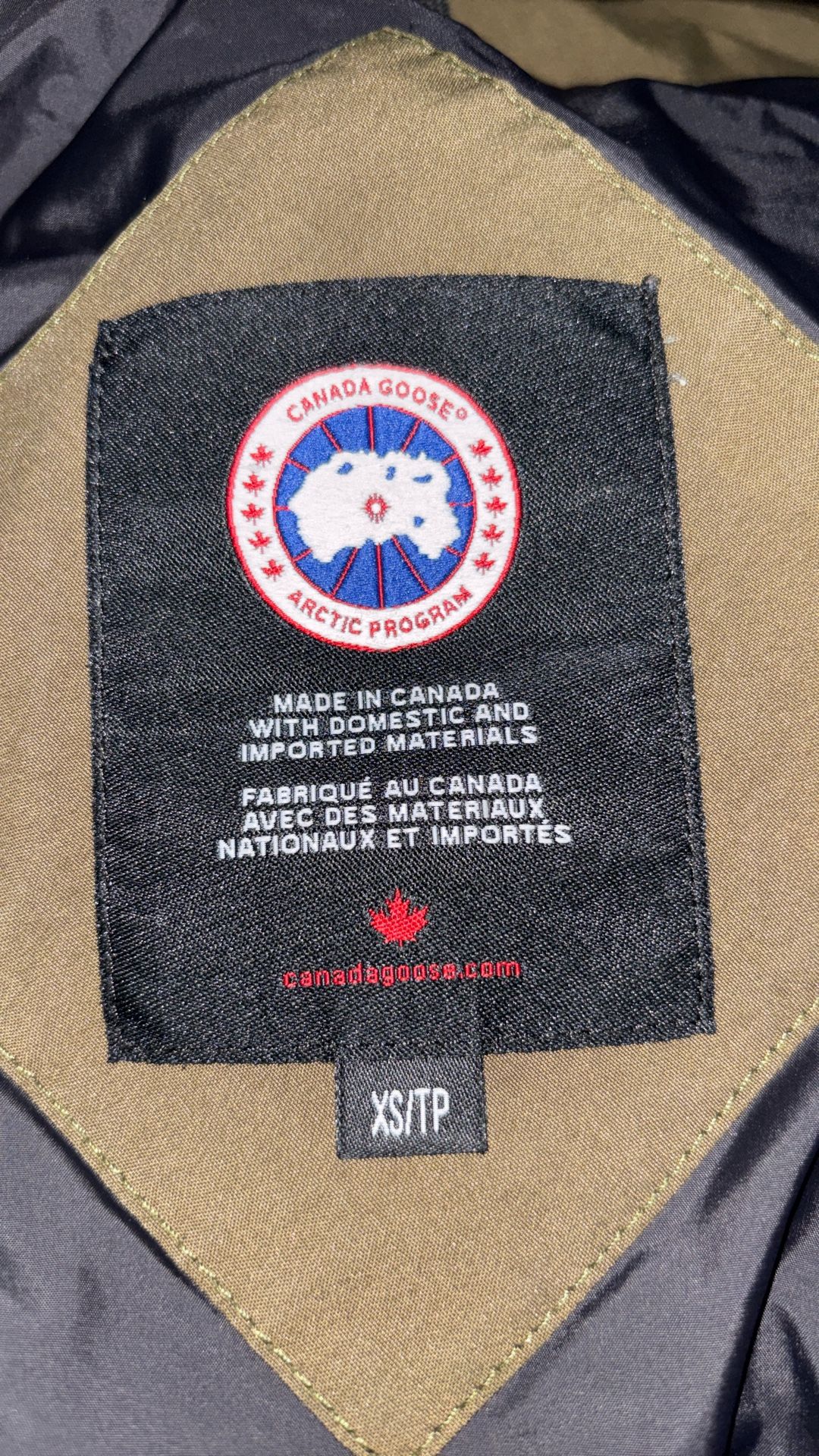 Canadian Goose Winter Jacket (Dark Green).