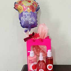 🌸mother’s Day Gift Set🌸NEW Victorias Secret Pink Apple set of 3