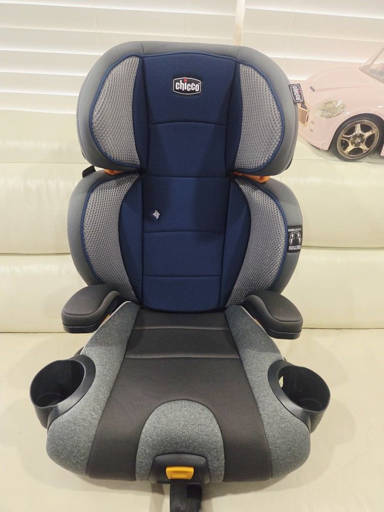 Chicco Highback 2-in-1 Booster Car Seat Carseat