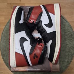 Air Jordan 1 Retro Black Toe High OG