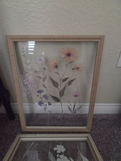Frames/wall art