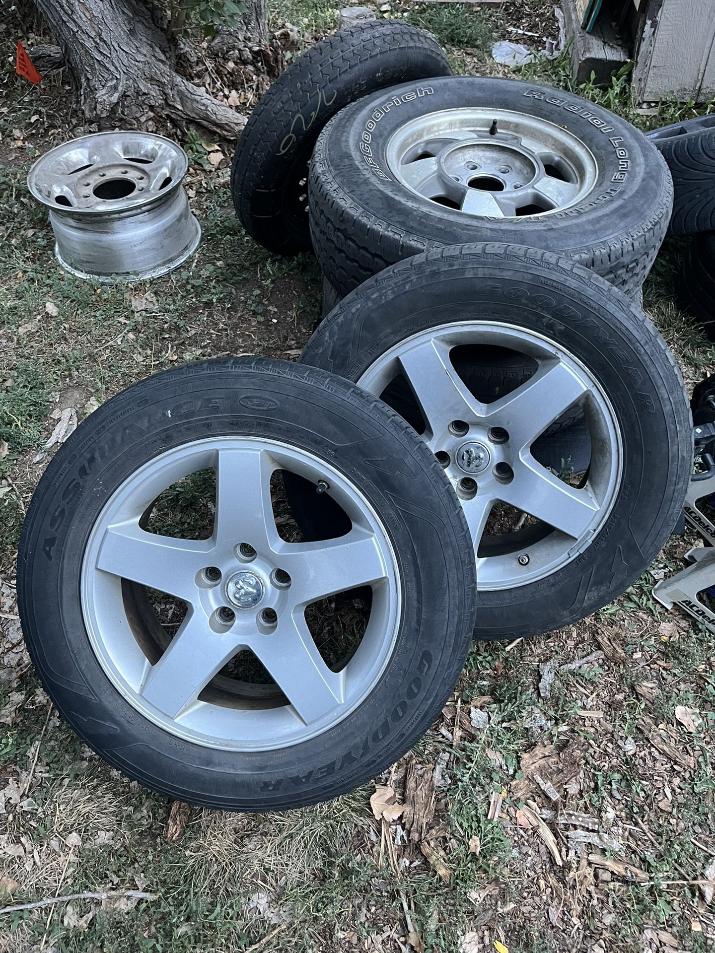 OEM Magnum Dodge Challenger Rims And Tire