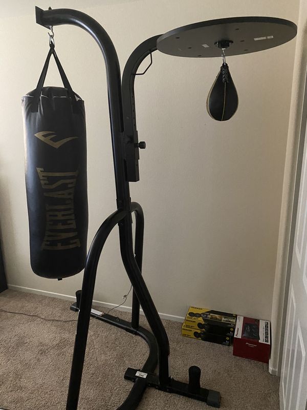 Everlast Dual Boxing Stand for Sale in Beaumont, CA OfferUp
