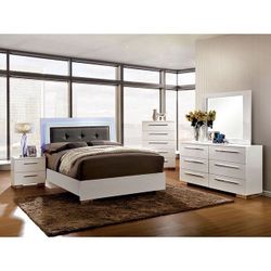 4PC Queen Bedroom Set 