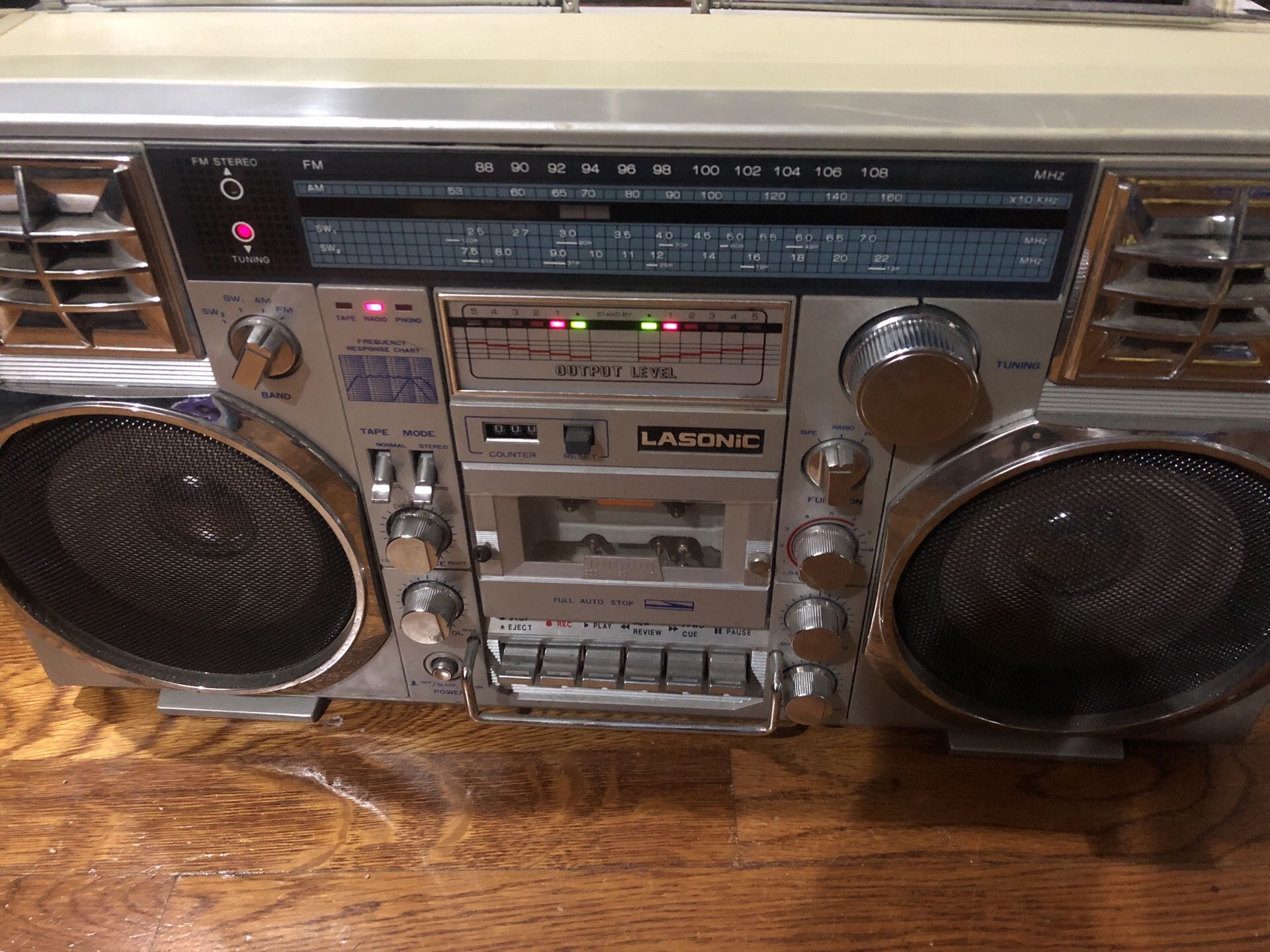 Lasonic trc-920 boombox