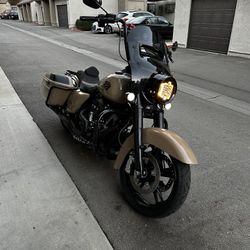 2014 Harley Davidson Road King 