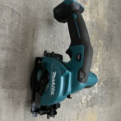 Makita 3 3/8" Circular Saw