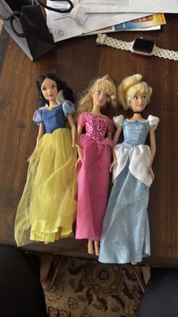 3 Mattel® Disney Princess Doll