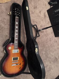 Brownsville Les Paul–Style Electric Guitar – Flame Top – 2 Humbuckers – Hard Case