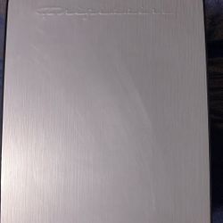 Portable refrigerator