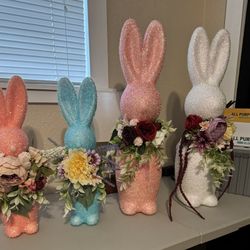  Custom made Easter Decor Lot