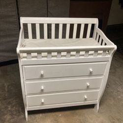 Orbelle Changing Table And Crib 