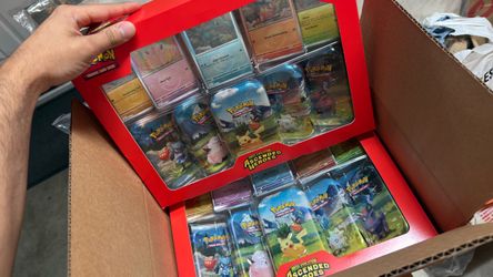 Pokémon Mega Evolution: Ascended Heroes – 5-Tin Box